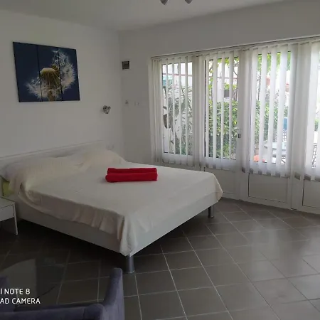 Apartment Tomic