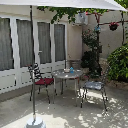 Apartment Tomic Novi Vinodolski