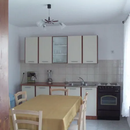 Tomic Apartament Novi Vinodolski