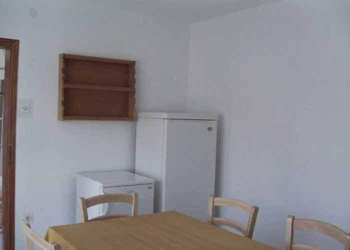 アパート Tomic ノヴィ・ヴィノドロスキー