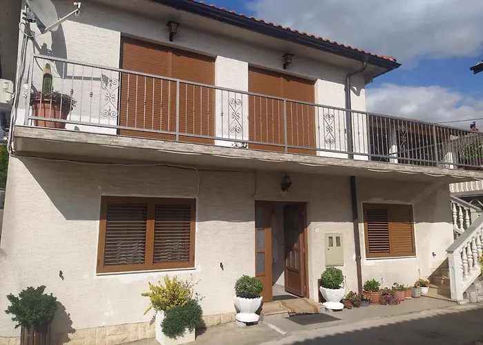 Tomic Apartament *