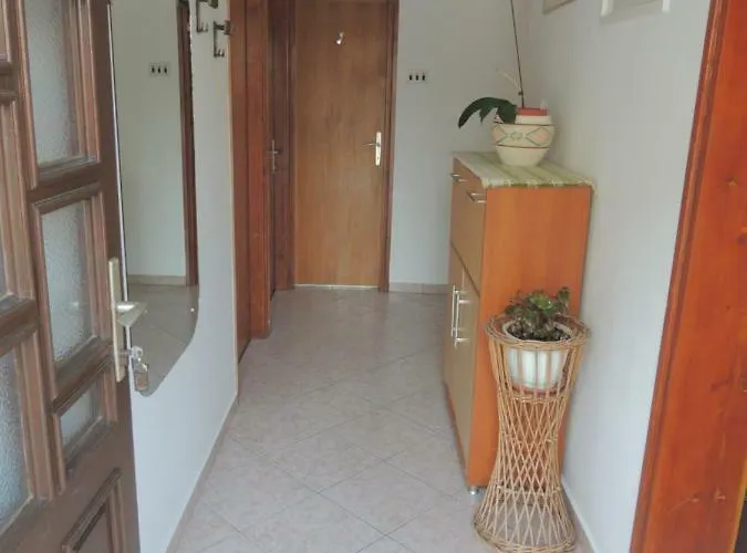 Apartament Tomic *